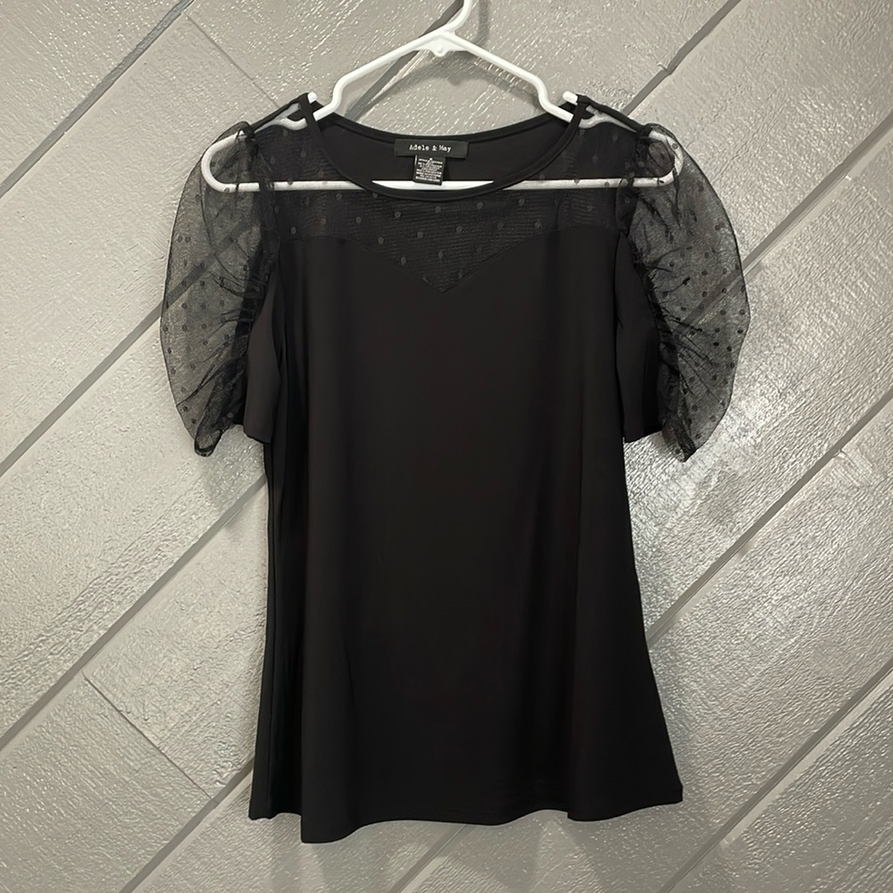 Lacey black top